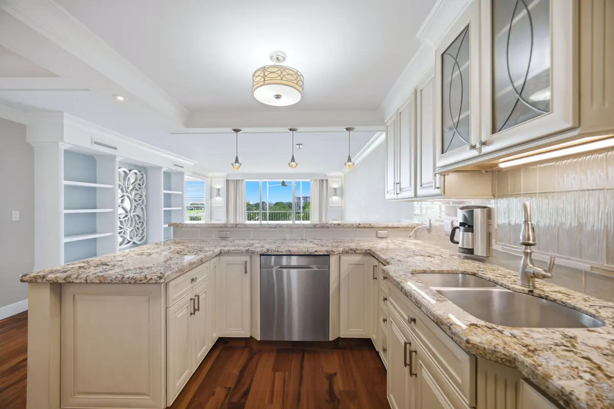 6-web-or-mls-IMG_3281 at 2901 S Palm Aire Drive, Pompano Beach