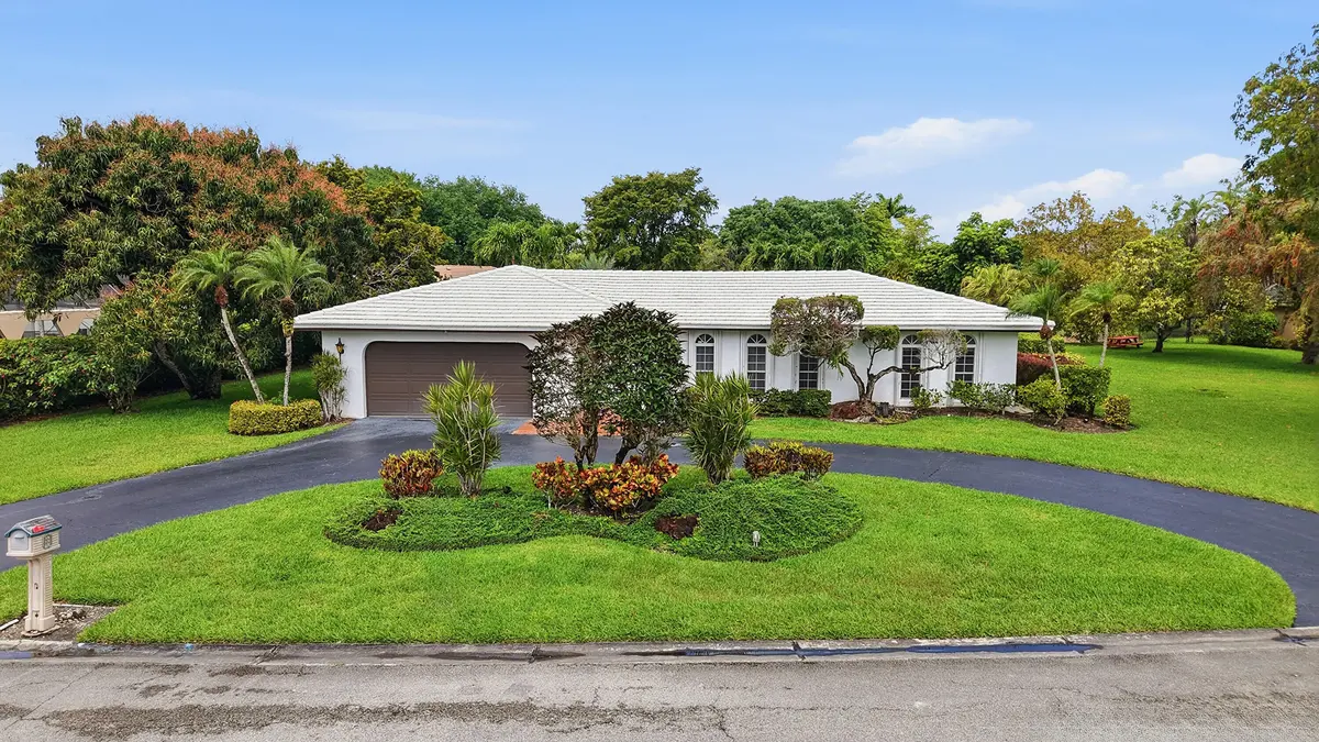 01_dji_20260402231115_0413_d at 2620 NW 106th Drive, Coral Springs