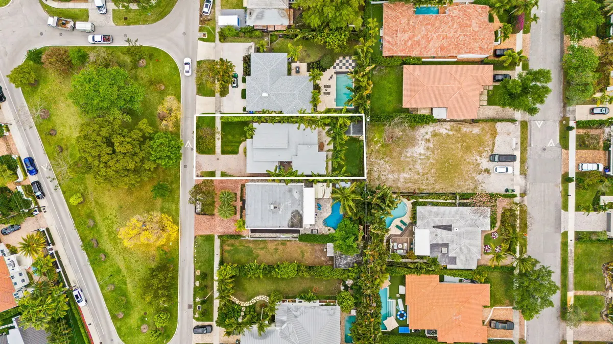 3-web-or-mls-DJI_20260401135657_0795_D at 1004 SE 11th Street, Fort Lauderdale