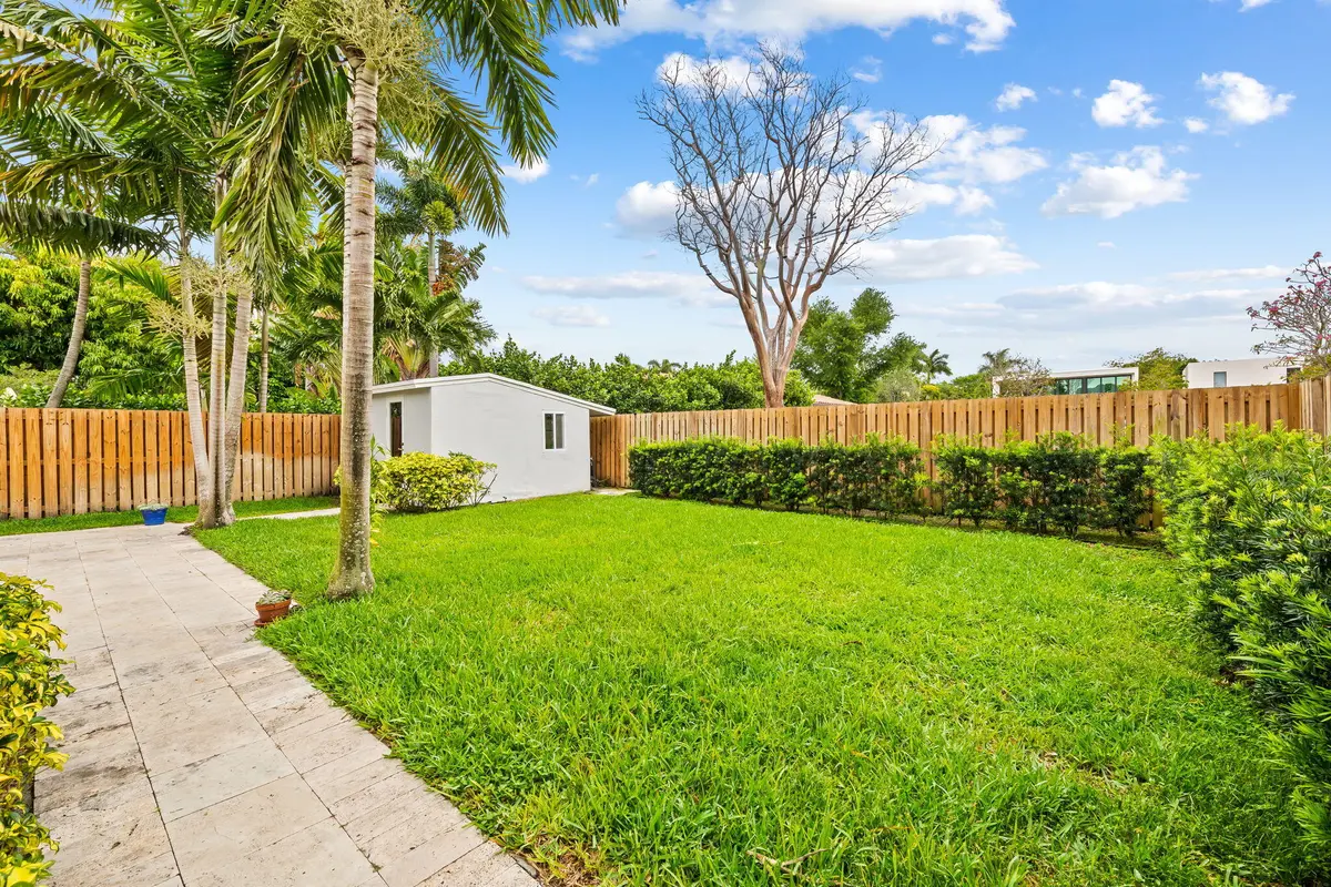 9-web-or-mls-DSC_7268 at 1004 SE 11th Street, Fort Lauderdale