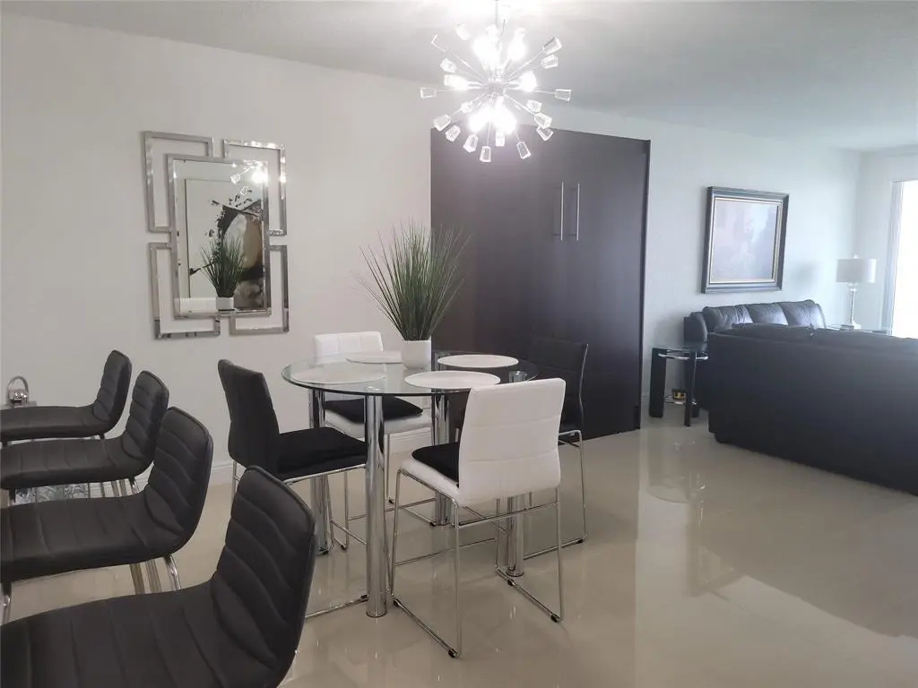 GetMedia (6) at 19370 Collins Avenue 809, Sunny Isles Beach