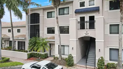 2802 Sarento Place 204, Palm Beach Gardens – Condominium for rent