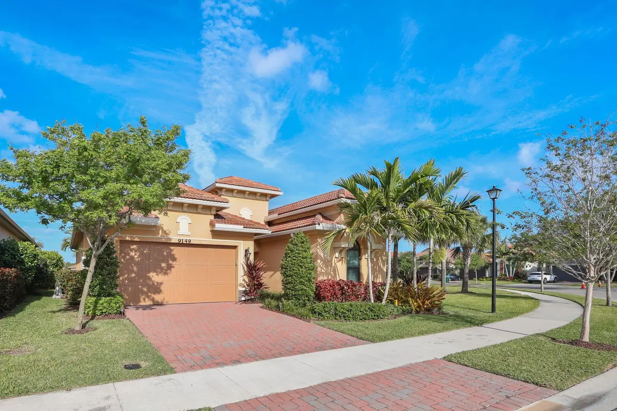 Front Exposure at 9149 E Leon Cir Circle, Parkland