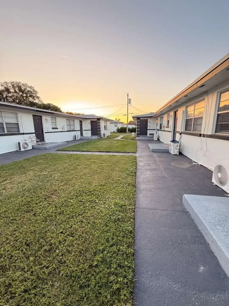 Outdoors 1 at 1885 40th Avenue 5, Vero Beach