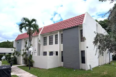 3199 Coral Hills Drive 2, Coral Springs – Condominium for sale