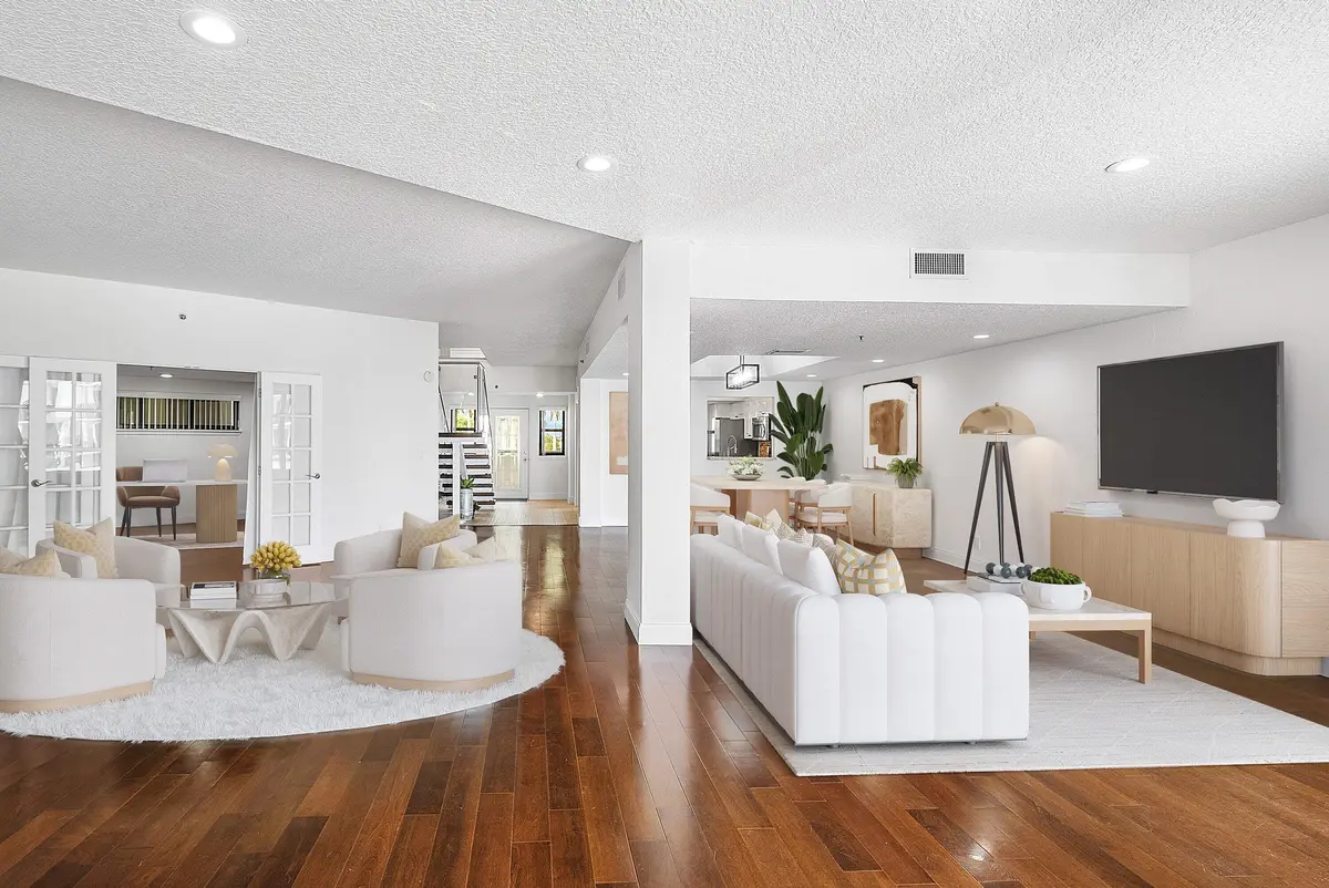 1035-SE-6th-Ave-213-Living-Rm at 1035 S Federal Highway 213, Delray Beach