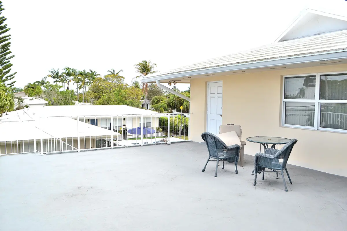 DSC_0044 at 2633 Middle River Drive 1-6, Fort Lauderdale