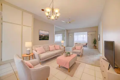 1117 Lake Terrace 210, Boynton Beach – sold
