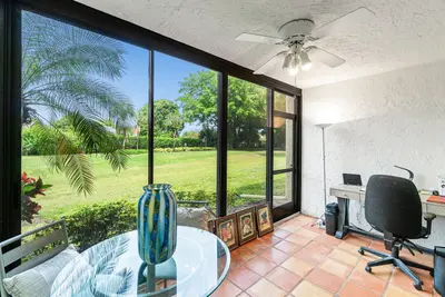 5121 Oakhill Lane 411, Delray Beach – sold