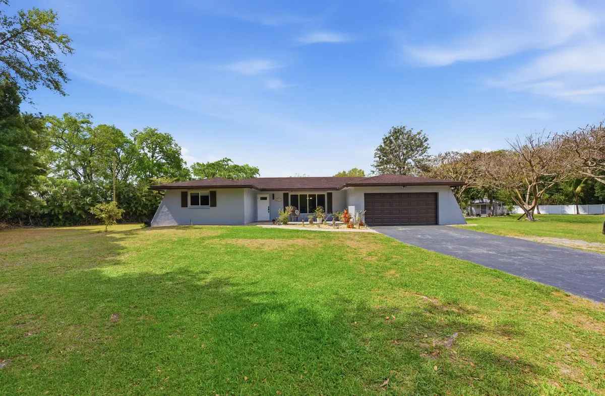 _jjl9917 at 14290 SW 31st Court, Davie