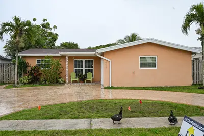 8610 NW 27th Place, Sunrise – sold