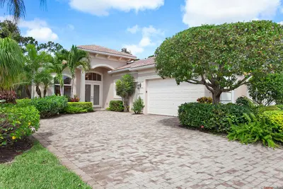206 Porto Vecchio Way, Palm Beach Gardens – Single Family Residence for sale
