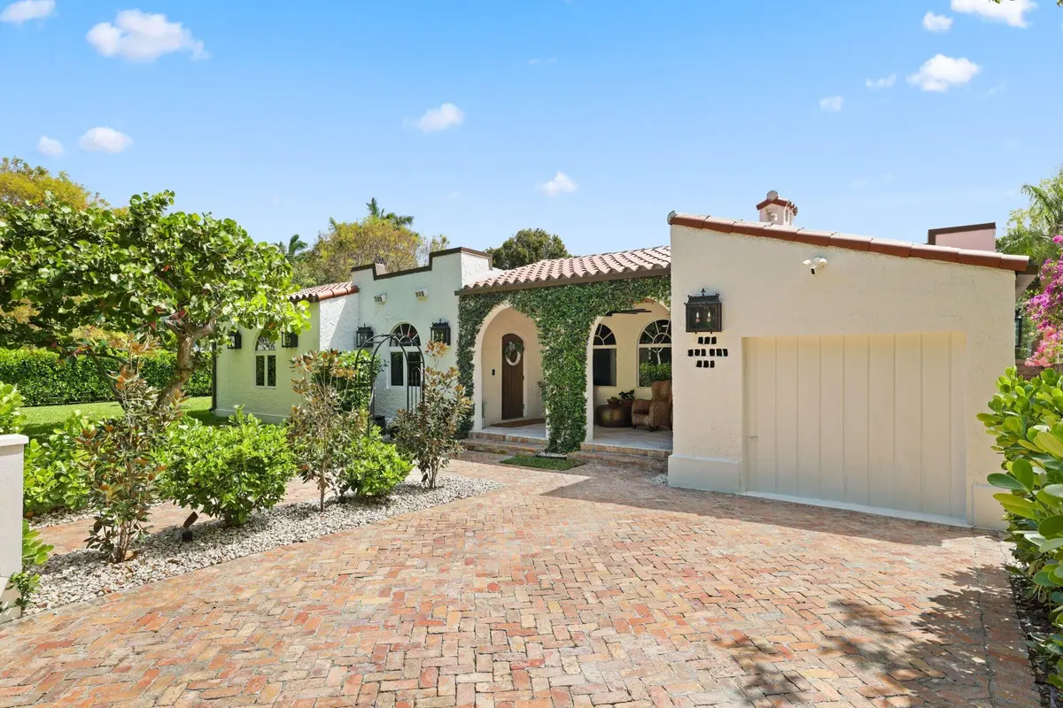 706 Sunset Road - 8.jpg-SMALL at 706 Sunset Road, West Palm Beach