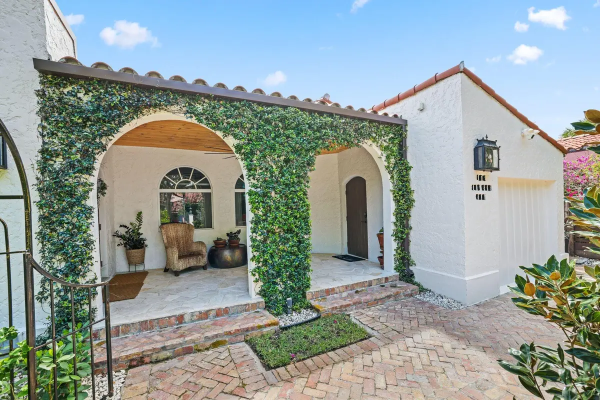 706 Sunset Road - 10.jpg-SMALL at 706 Sunset Road, West Palm Beach