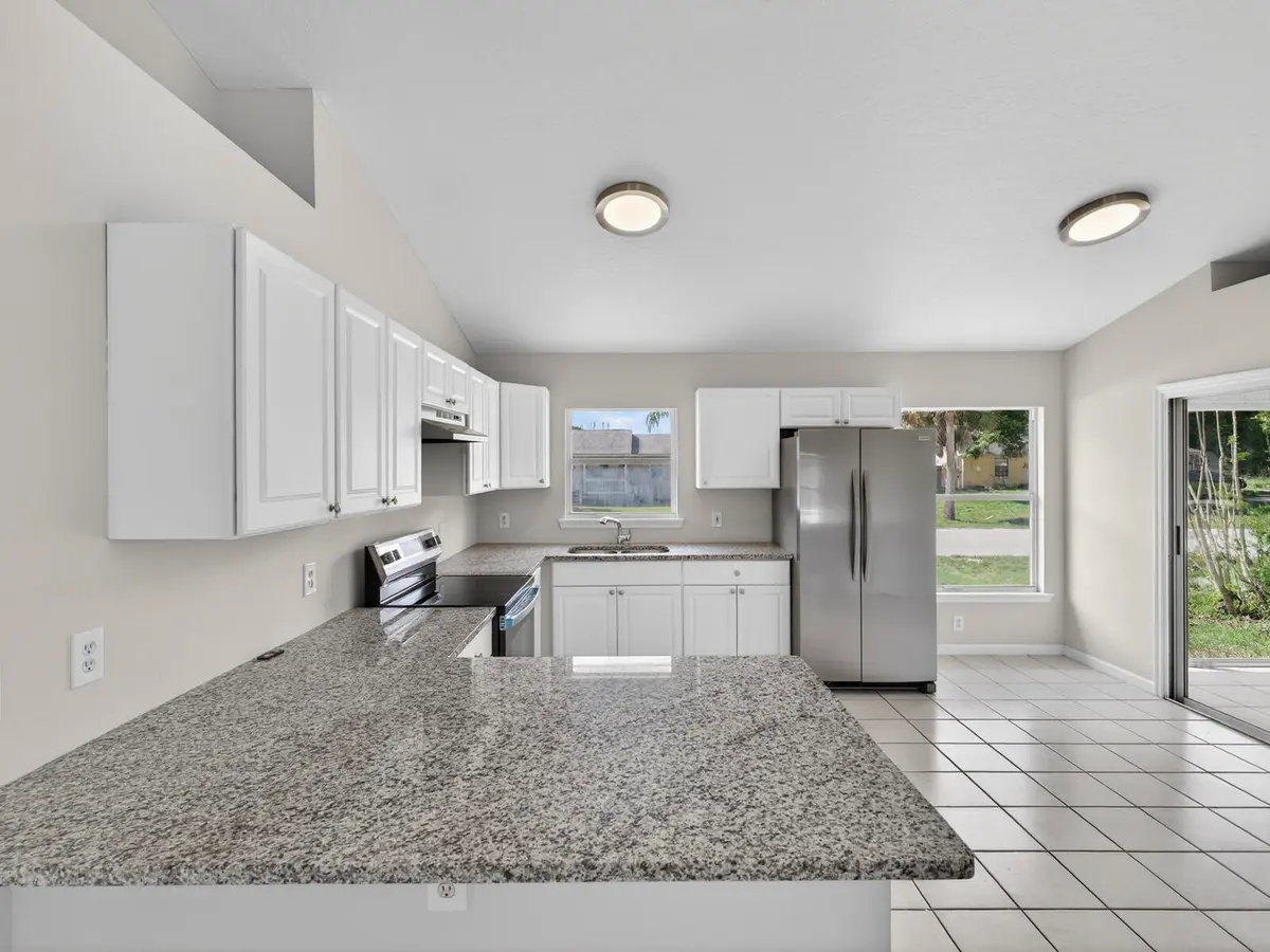 1395 25th Ave SW (6 of 24) at 1395 25th Ave Avenue, Vero Beach