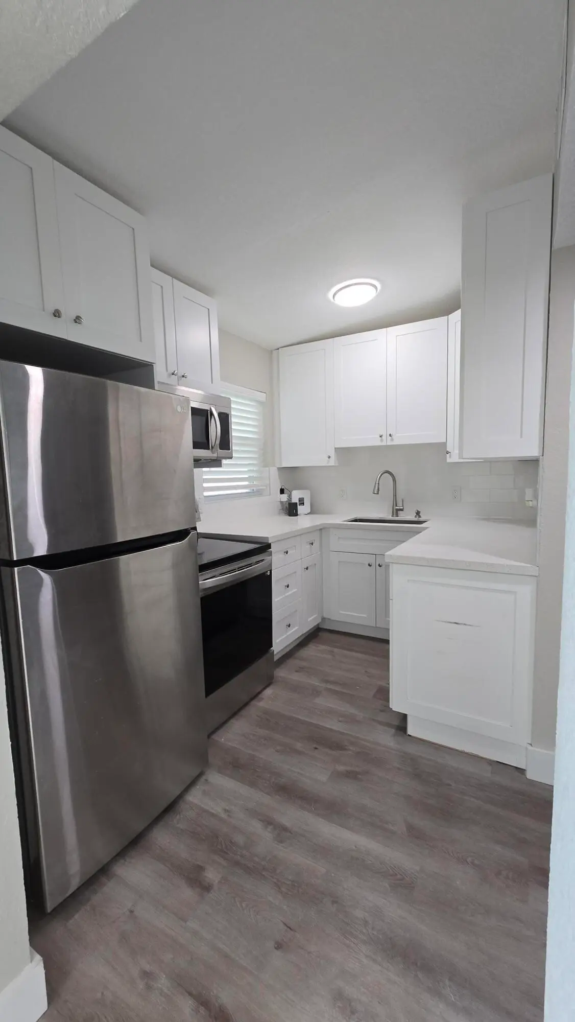 Pic 30 at 591 Seagrape Road, Lantana
