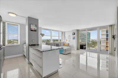 111 Briny Avenue 1011, Pompano Beach – sold