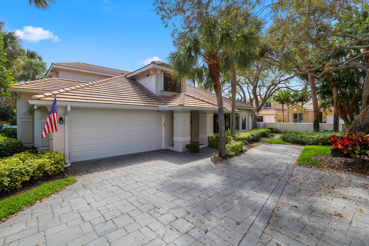 461 Coral Cove Drive - 3.jpg-FULL at 461 Coral Cove Drive, Juno Beach