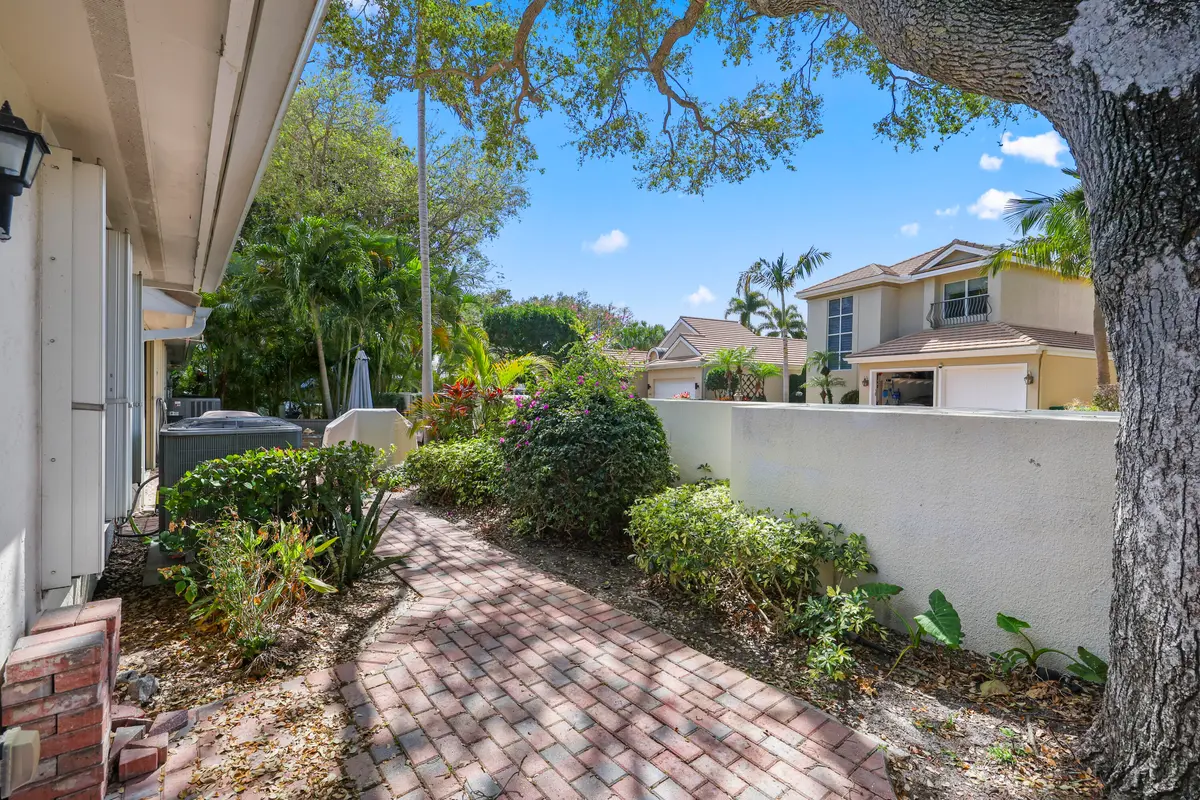 461 Coral Cove Drive - 38.jpg-FULL at 461 Coral Cove Drive, Juno Beach