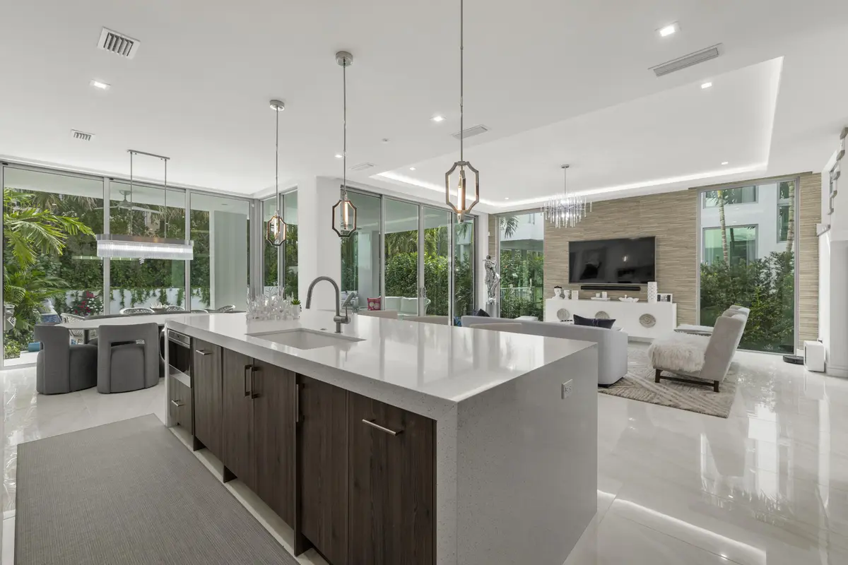 Center Island at 402 Ocean One Lane, Juno Beach