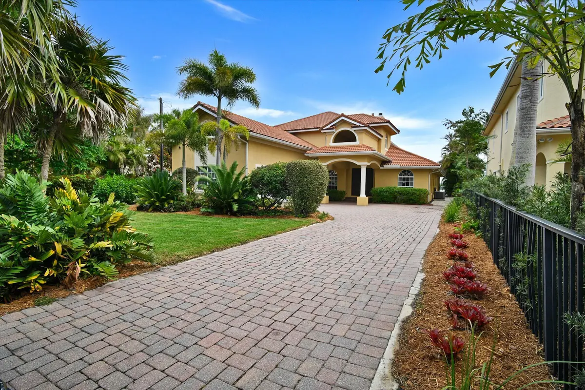 01-881 SE St Lucie Blvd-1 at 881 SE Saint Lucie Boulevard, Stuart