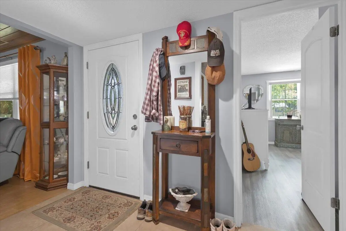 Entry at 7202 Kenwood Road, Fort Pierce