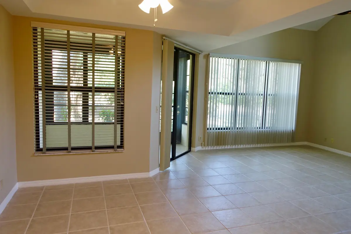 5190 SE Seascape at 5190 SE Seascape Way 103, Stuart