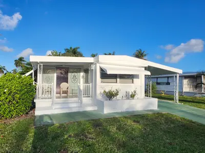 2011 SW 84th Avenue, Davie – sold