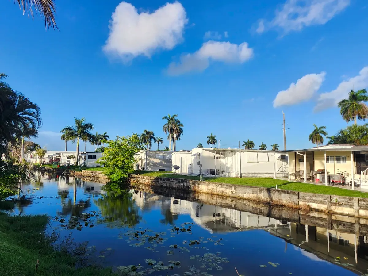 2011 SW 84th Avenue, Davie, FL – photo 4