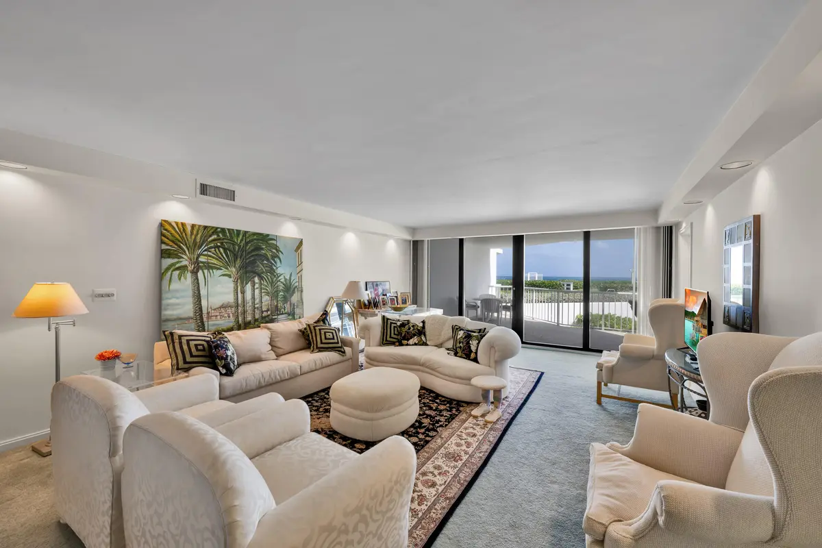 living at 3170 S Ocean Boulevard 201n, Palm Beach