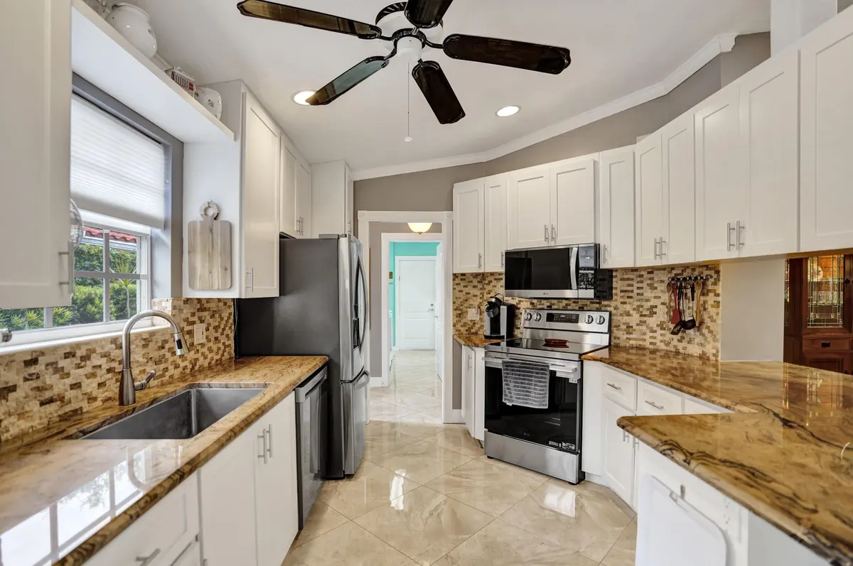 Kitchen at 7156 Grassy Bay Drive, West Palm Beach