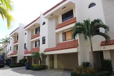 1401 NE 9th Street 61, Fort Lauderdale – sold