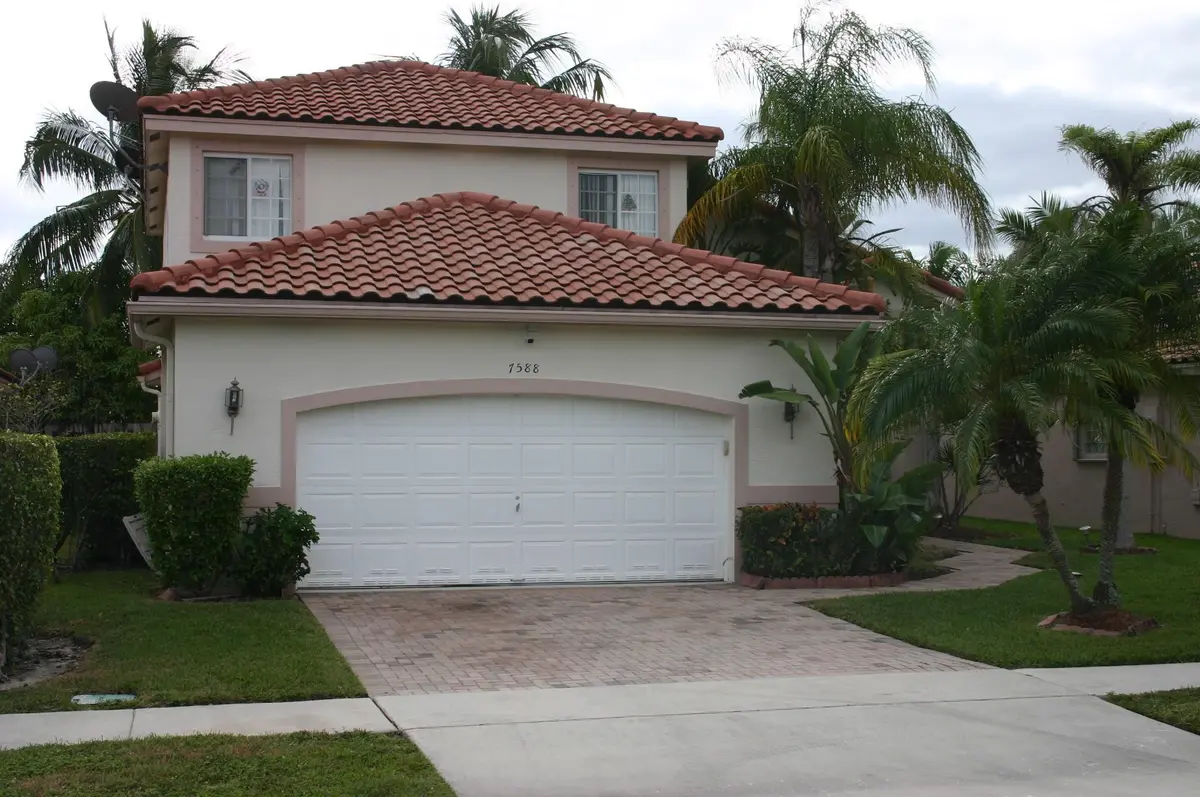 Photo 2 at 7588 Parkside Lane, Margate