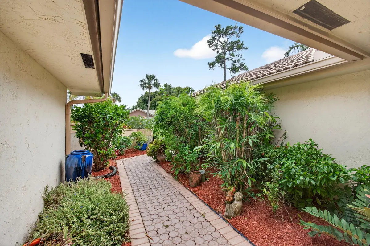 7-web-or-mls-DSC_0155 at 6839 Villas Drive, Boca Raton