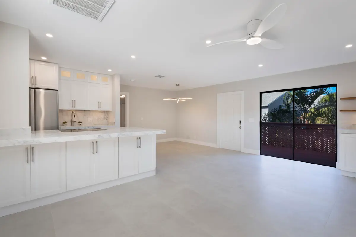 Living Kitchen/ Dining at 7 Crossings Circle H, Boynton Beach