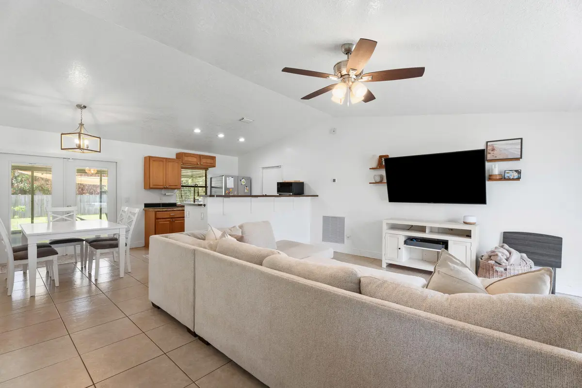 4_smg04001 at 452 SW David Terrace, Port St. Lucie