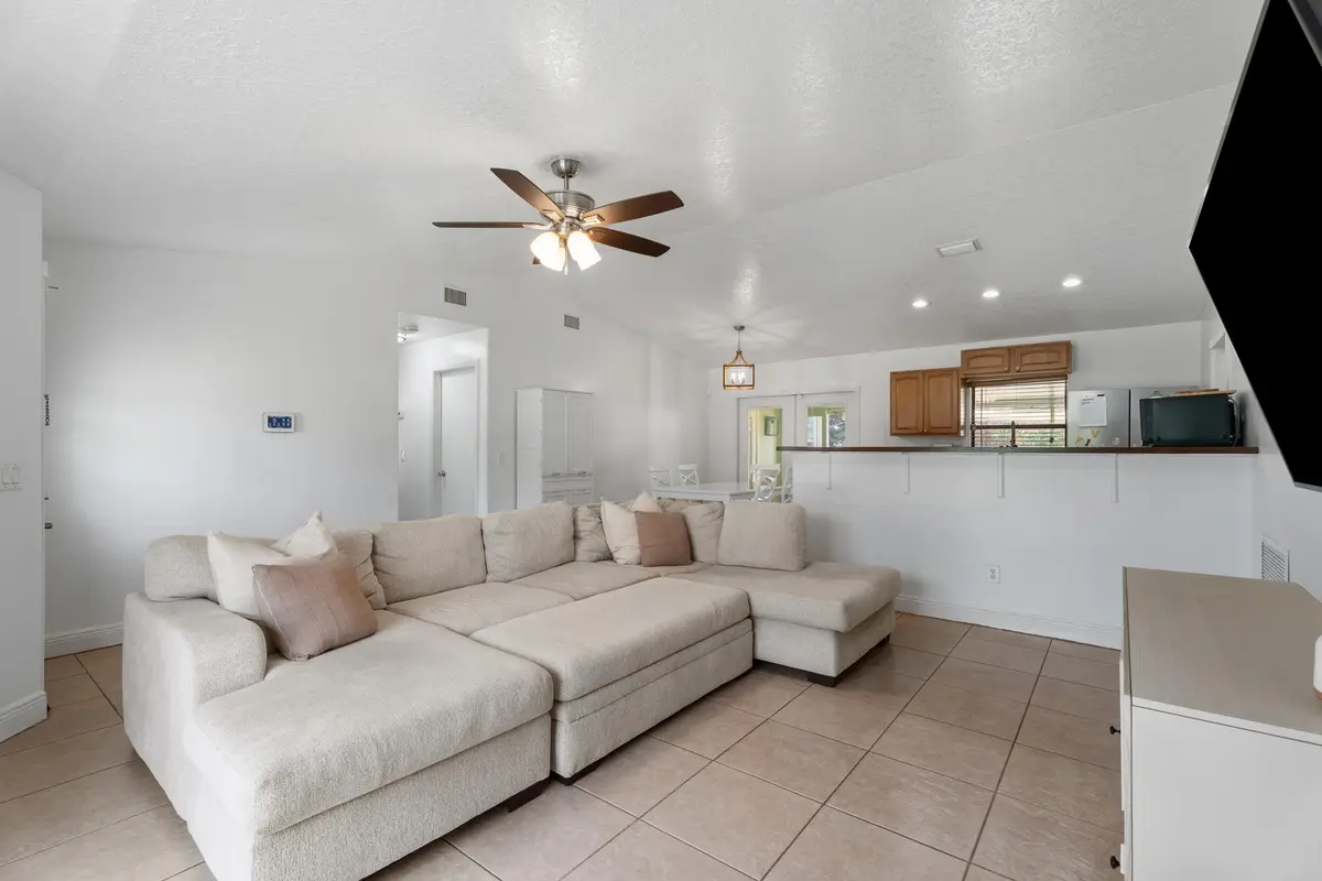 7_smg04036 at 452 SW David Terrace, Port St. Lucie