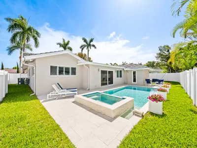 6611 NE 21st Lane, Fort Lauderdale – sold