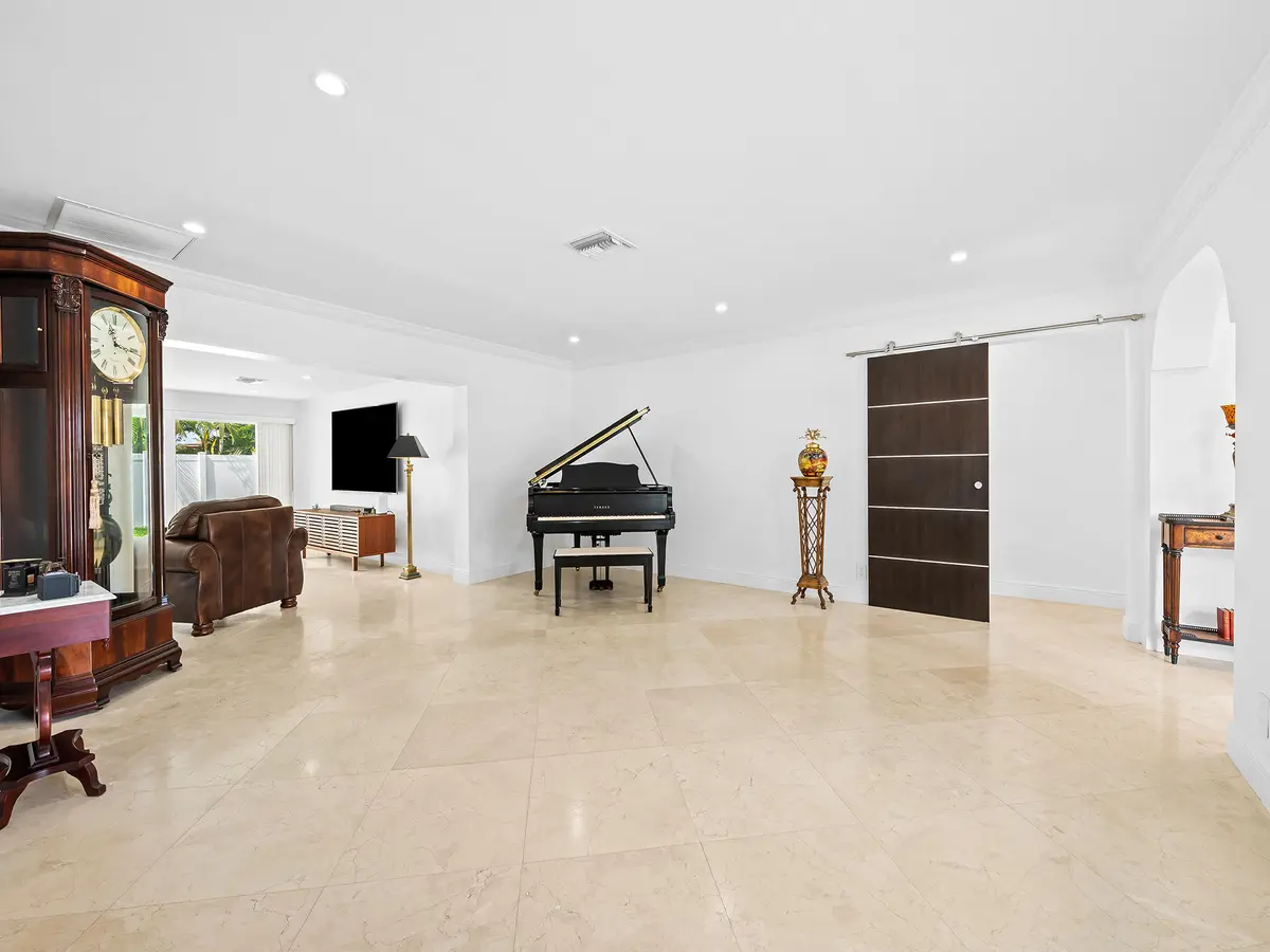 DSC_7161 at 6611 NE 21st Lane, Fort Lauderdale