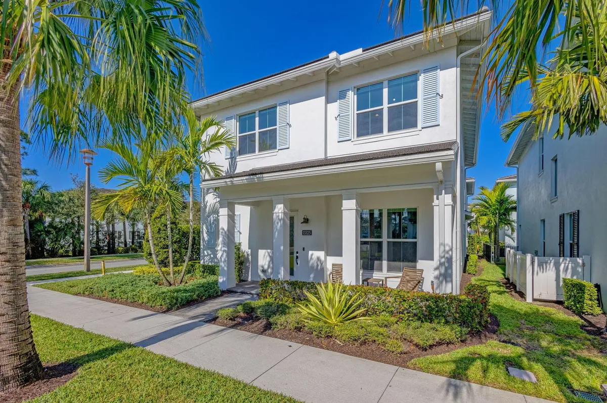 Island Style at 13325 Machiavelli Way, Palm Beach Gardens