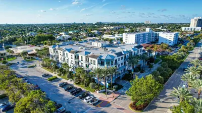 4511 El Mar Drive 210, Lauderdale-By-The-Sea – sold