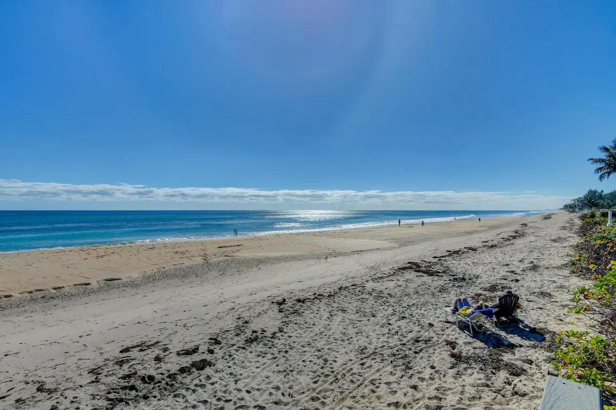 47-web-or-mls-48-print-53_46_50_dsc_7747 at 5550 N Ocean Boulevard 107, Ocean Ridge