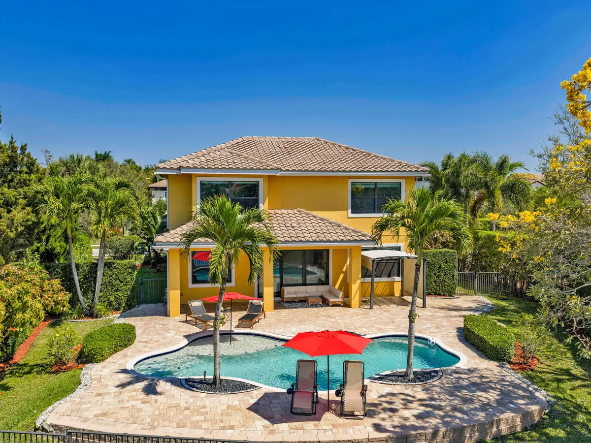 8256 Bradford Way Parkland FL 33076 USA- at 8256 Bradford Way, Parkland