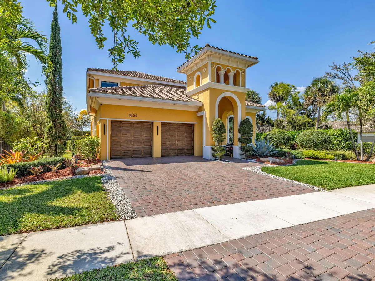 8256 Bradford Way Parkland FL 33076 USA- at 8256 Bradford Way, Parkland