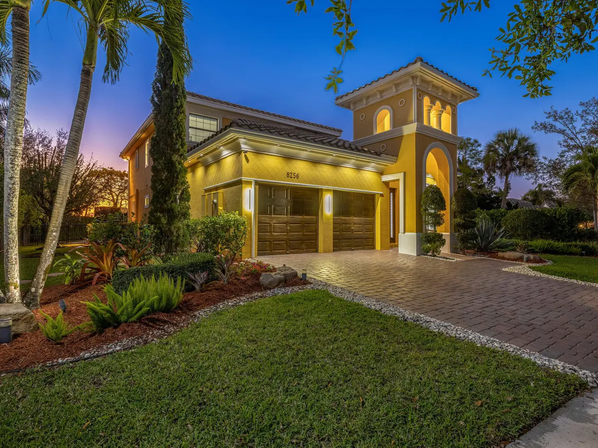 8256 Bradford Way Parkland FL 33076 USA- at 8256 Bradford Way, Parkland