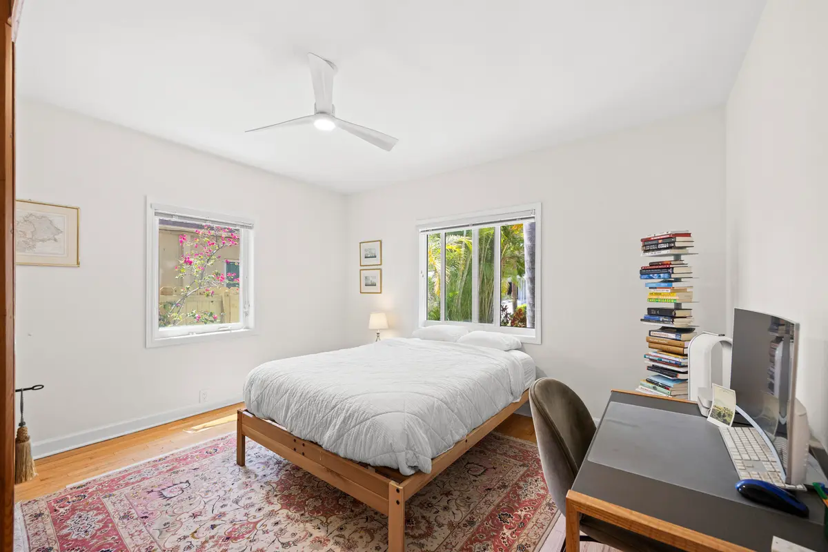 453a3262 at 634 NE 17th Way, Fort Lauderdale