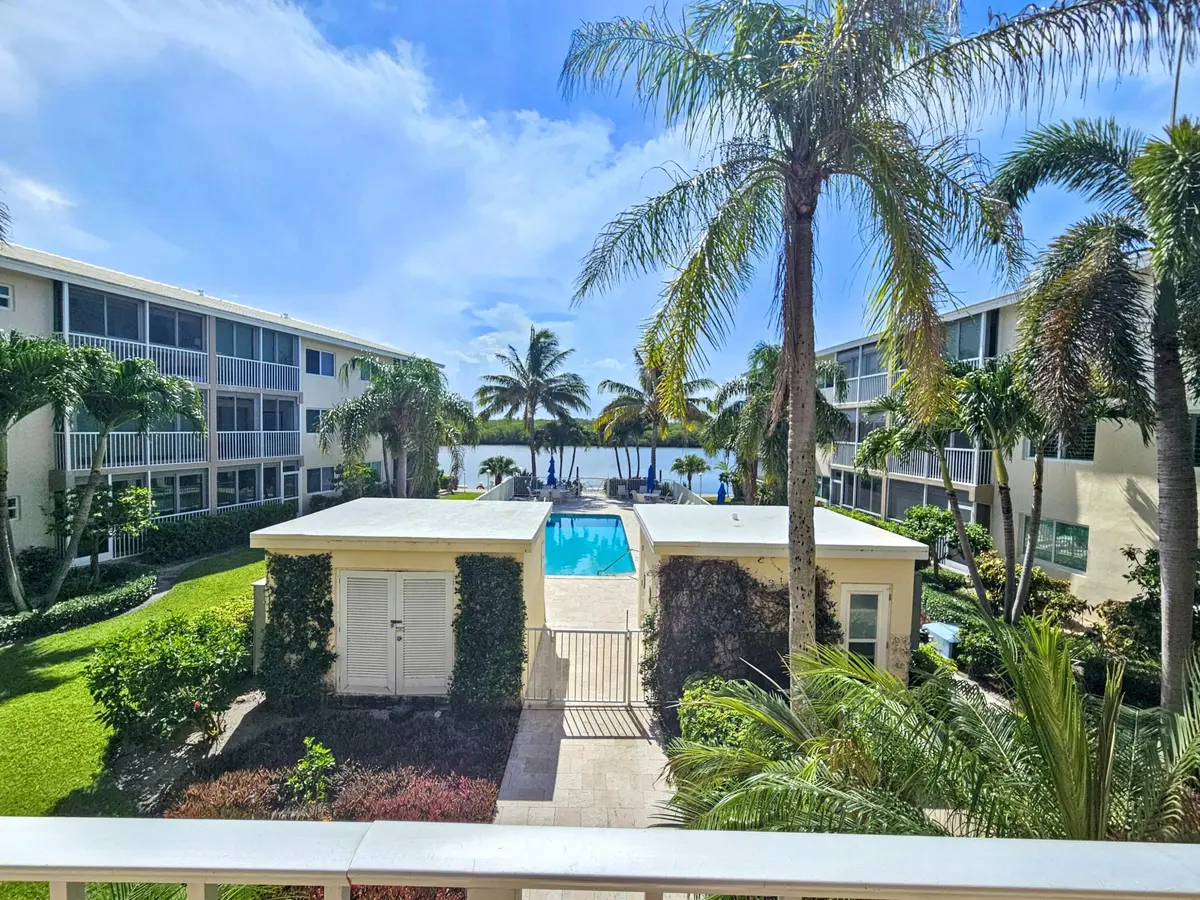 20250806075345412498000000-o at 6530 N Ocean Boulevard 2050, Ocean Ridge