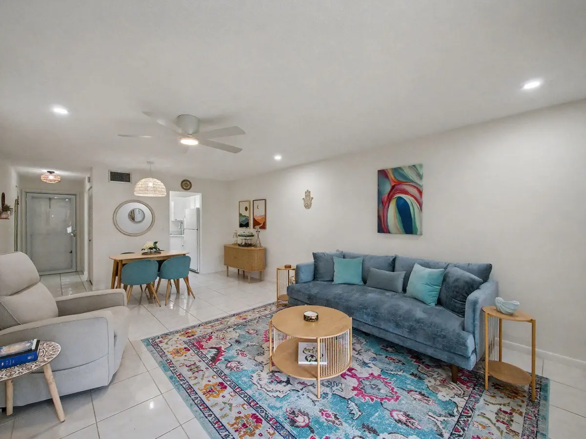 Furnished Unit at 1967 SW Palm City Road 34c, Stuart