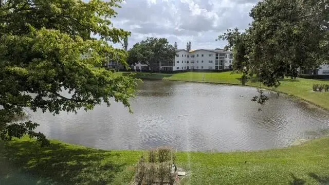 4b036b3e-7044-4b99-99ac-58be9d85c889 at 288 Fanshaw G, Boca Raton