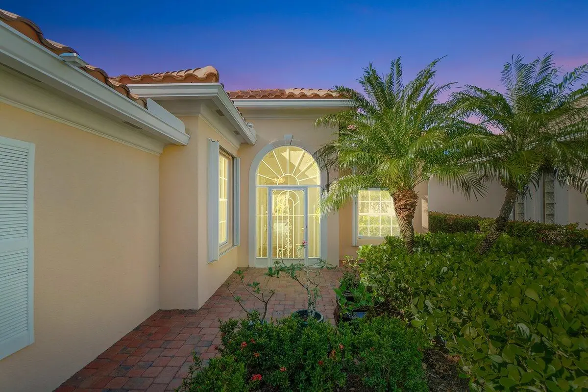 8338 SE Angelina Court, Hobe Sound, FL – photo 2